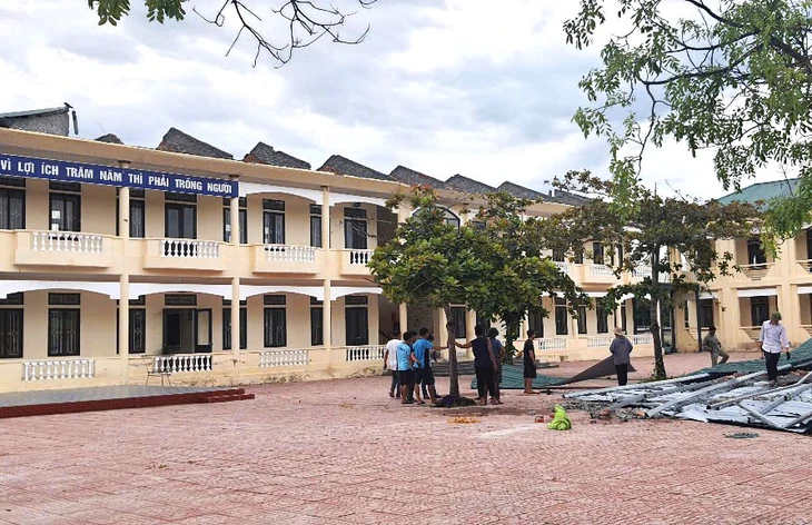tốc mái - Ảnh 2.