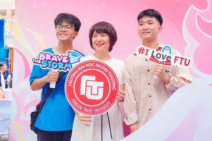 Trường đại học Ngoại thương - Ảnh 1.