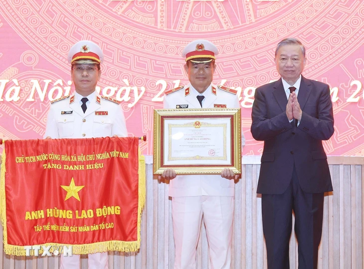 Tổng Bí thư Tô Lâm: Pháp luật không chỉ để trừng trị mà còn giáo dục, cảm hóa, bảo vệ, khai mở - Ảnh 3.