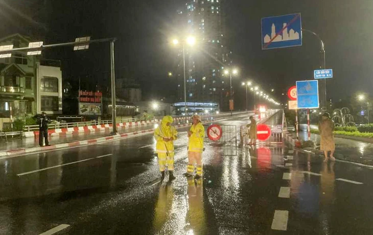 Bão số 3 Wipha bất ngờ ít di chuyển, đang mạnh lên - Ảnh 5. Bão số 3 Wipha bất ngờ ít di chuyển, đang mạnh lên - Ảnh 5.