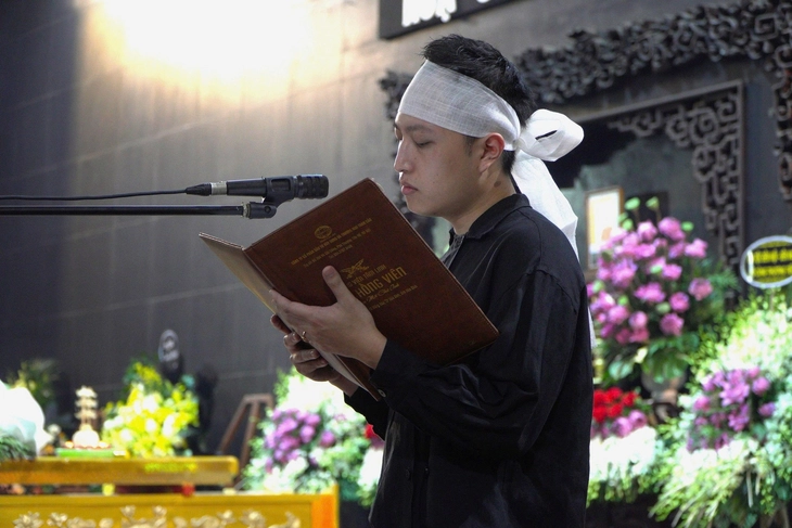Gia đình, bạn bè yêu thương tiễn biệt họa sĩ Lê Thiết Cương - Ảnh 2. lê thiết cương - Ảnh 2.