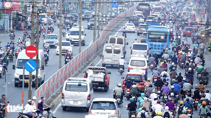 làn ô tô - Ảnh 1.