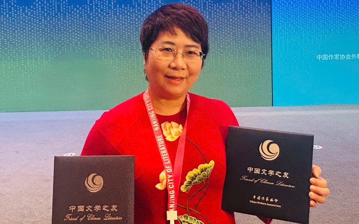 Nhà văn Trung Quốc Lưu Chấn Vân không muốn đến mà muốn về Việt Nam - Ảnh 4.