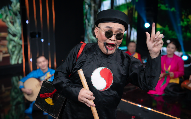 Nghệ sĩ Xuân Hinh: 'Hết diễn hài, hát cái nọ, xọ cái kia, giờ lại muốn làm diễn viên điện ảnh' - Ảnh 3.