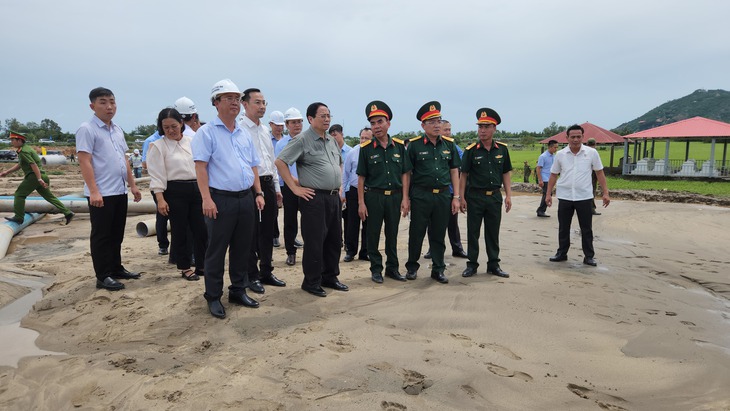 Thủ tướng chỉ đạo cao tốc Châu Đốc - Cần Thơ - Sóc Trăng phải thông xe 19-12 - Ảnh 1.