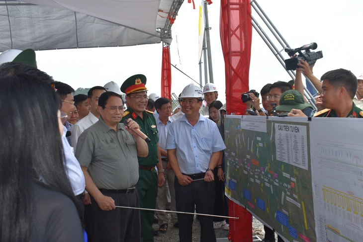 Thủ tướng chỉ đạo cao tốc Châu Đốc - Cần Thơ - Sóc Trăng phải thông xe 19-12 - Ảnh 3.