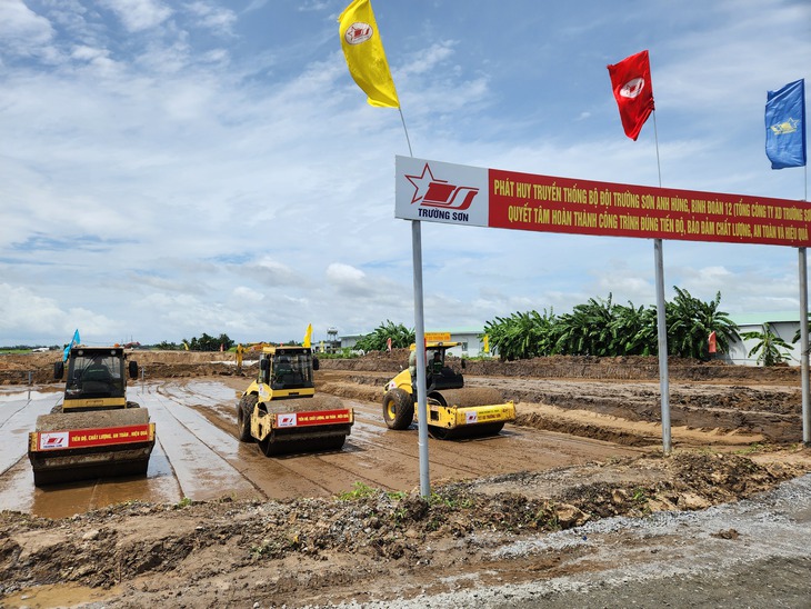Thủ tướng chỉ đạo cao tốc Châu Đốc - Cần Thơ - Sóc Trăng phải thông xe 19-12 - Ảnh 2.