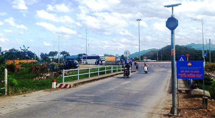 Xử lý khắc phục việc dân phản ánh lấp sông thành đường ở Nha Trang - Ảnh 1.