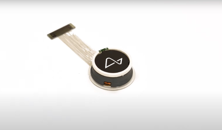 Neuralink lần đầu cấy chip cho 2 bệnh nhân trong ngày - Ảnh 1. Neuralink lần đầu cấy chip cho 2 bệnh nhân trong ngày - Ảnh 1.