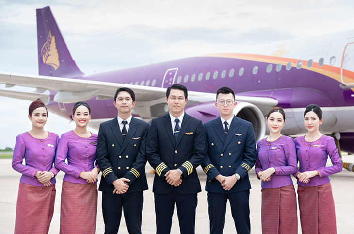 Air Cambodia bác bỏ cáo buộc sao chép đồng phục Thai Airways - Ảnh 1.