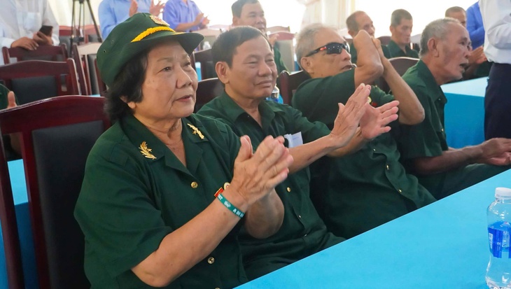 bí thư Nguyễn Văn Nên - Ảnh 4.