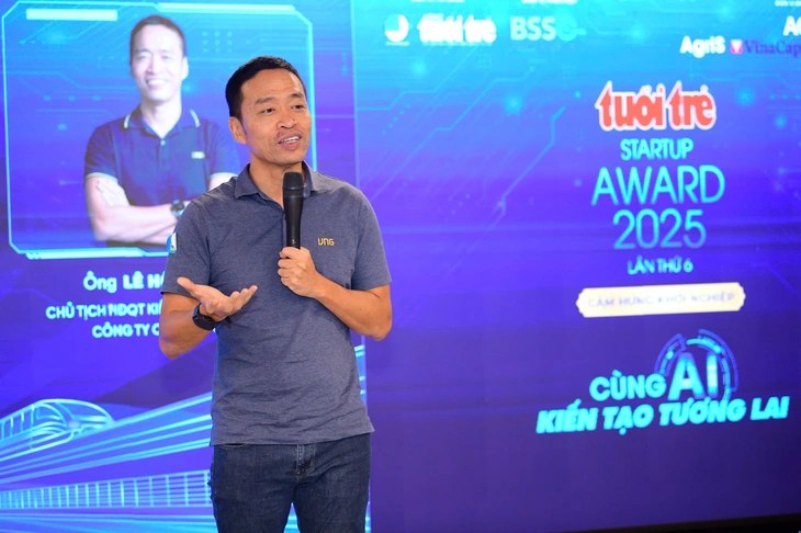 Tuổi Trẻ Startup Award 2025: Bàn luận mối quan hệ giữa con người và AI trong hành trình khởi nghiệp - Ảnh 2. Tuổi Trẻ Startup Award 2025: Ai cũng có thể lãng mạn trong kỷ nguyên AI - Ảnh 2.
