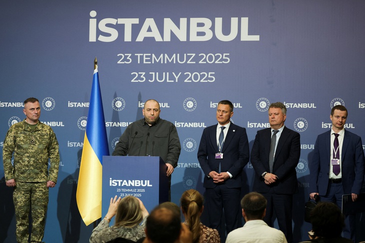 Tin tức thế giới 24-7: Ukraine đề xuất cuộc gặp Putin - Zelensky; Hải quân Iran đối đầu tàu chiến Mỹ - Ảnh 1.