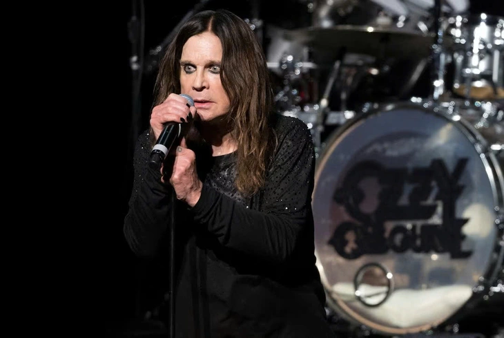 Huyền thoại nhạc rock Ozzy Osbourne qua đời ở tuổi 76 - Ảnh 4.