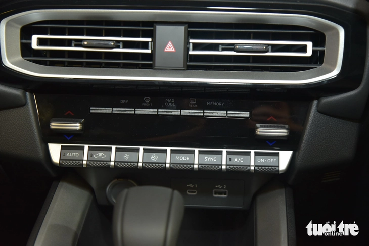 Mitsubishi Destinator - Ảnh 15.
