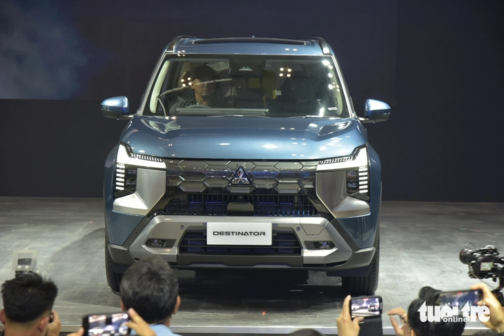 Mitsubishi Destinator - Ảnh 21.