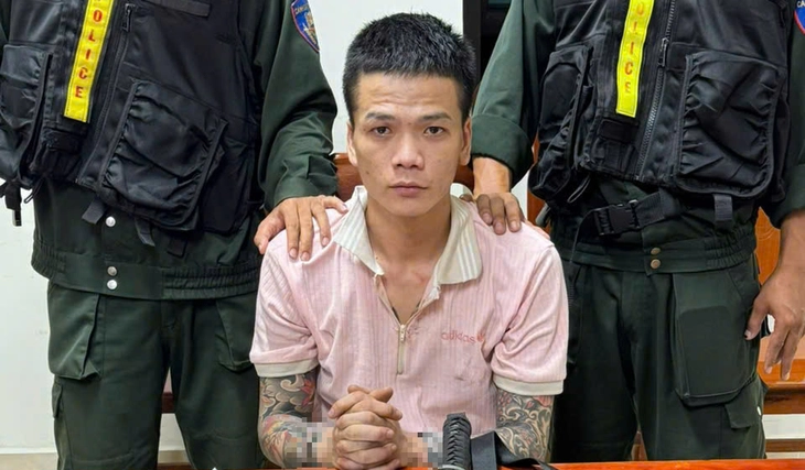 Mang súng, ma túy, kiếm đi đánh nhau lúc nửa đêm - Ảnh 1.
