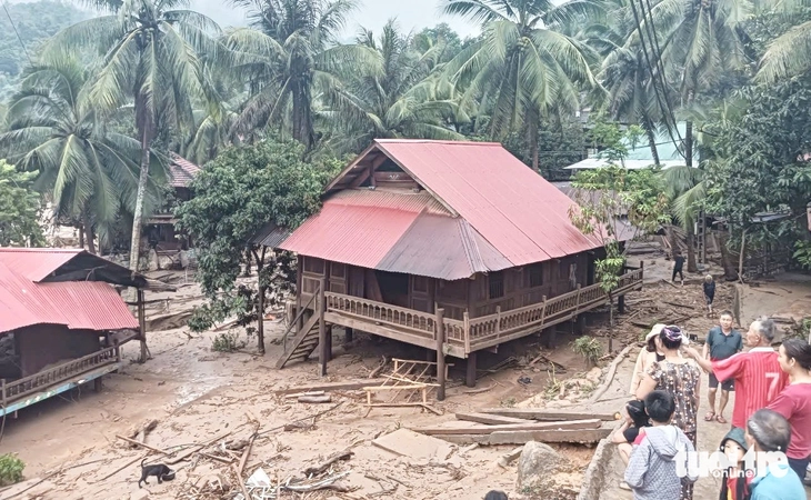 mưa lũ - Ảnh 1.