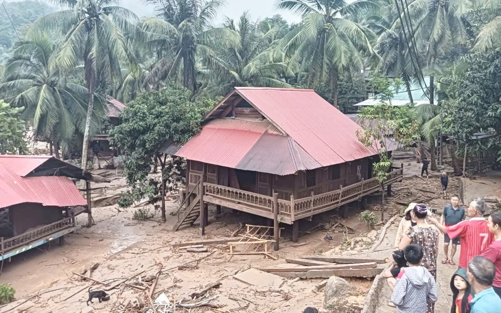 Mỹ Lý tan hoang sau lũ dữ - Ảnh 15.