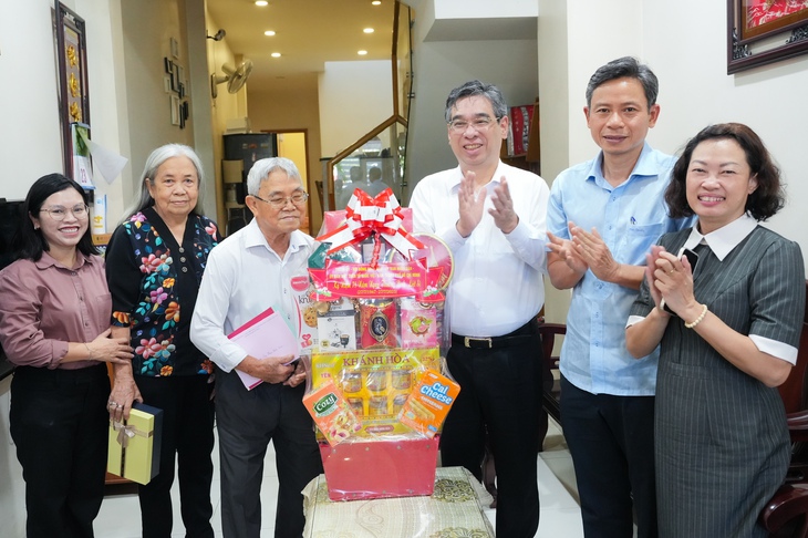 Ông Nguyễn Phước Lộc thăm, tri ân thương binh, gia đình chính sách tiêu biểu tại TP.HCM - Ảnh 3.