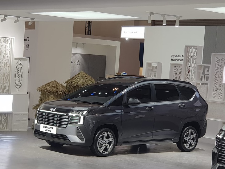Hyundai Stargazer - Ảnh 2.
