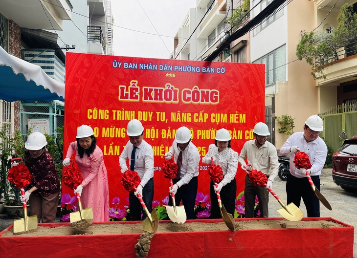 Phường Bàn Cờ, TP.HCM cải tạo 16 hẻm xuống cấp, người dân phấn khởi - Ảnh 4.