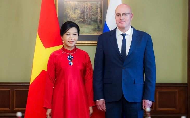 Phu nhân Ngô Phương Ly khánh thành Trung tâm Văn hóa Nga - Việt tại Saint Petersburg - Ảnh 16.