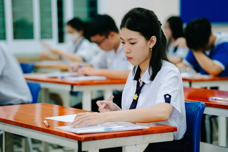 điểm sàn - Ảnh 1.