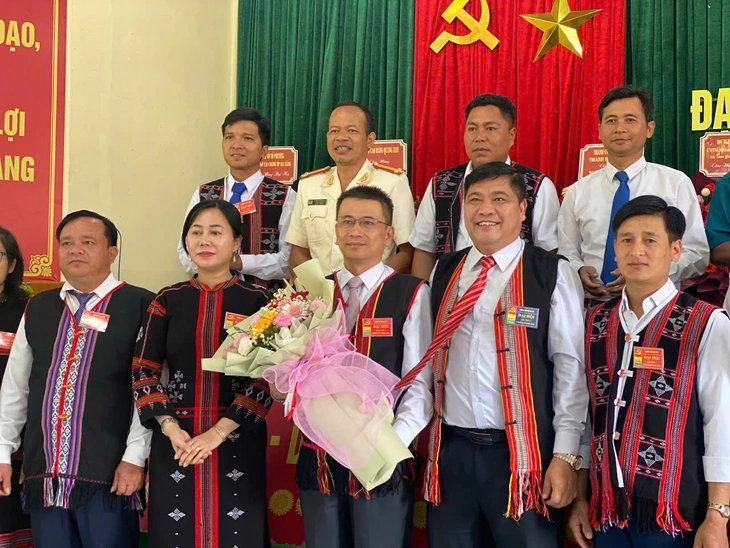 Chủ tịch, phó chủ tịch huyện ở Quảng Nam cũ làm bí thư xã biên giới Đà Nẵng - Ảnh 2.
