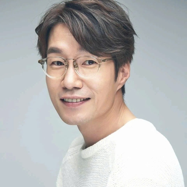 Diễn viên Song Young Kyu bị truy tố vì lái xe khi say rượu - Ảnh 4. Song Young Kyu bị truy tố vì lái xe khi say rượu - Ảnh 4.
