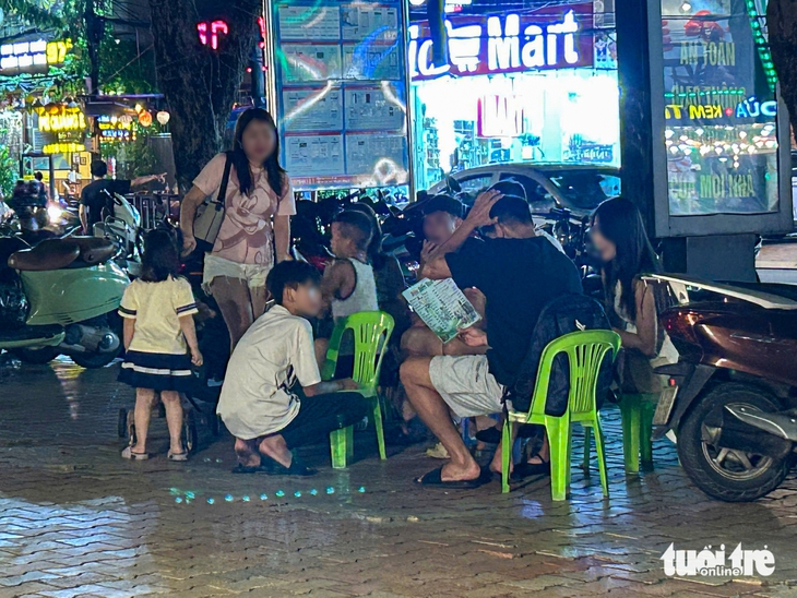 Đà Nẵng tái diễn tình trạng chèo kéo khách, chính quyền  quyết tâm xử lý triệt để - Ảnh 6.