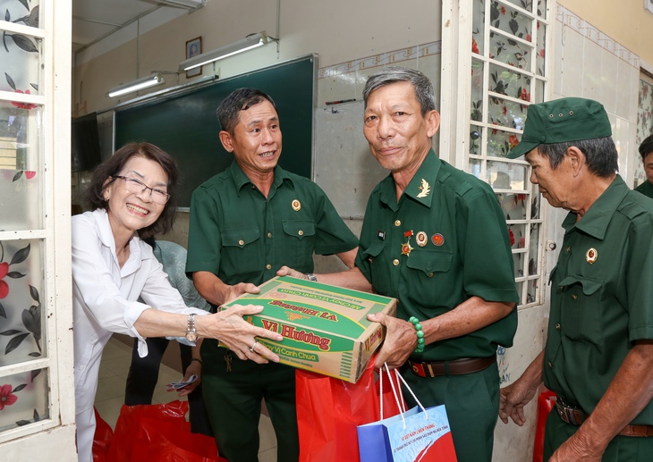 phường Phú Định - Ảnh 5.