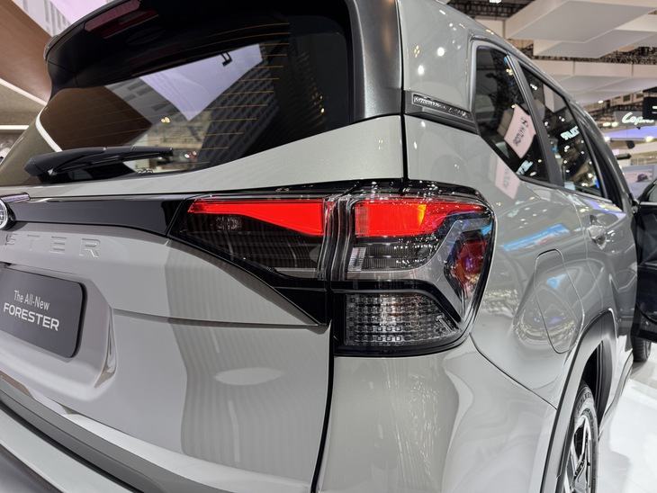 Subaru Forester - Ảnh 5.