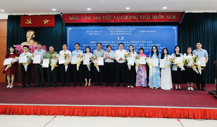 báo Tuổi Trẻ - Ảnh 1.