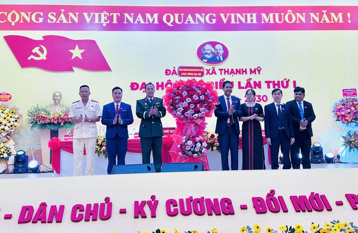 Chủ tịch, phó chủ tịch huyện ở Quảng Nam cũ làm bí thư xã biên giới Đà Nẵng - Ảnh 1.