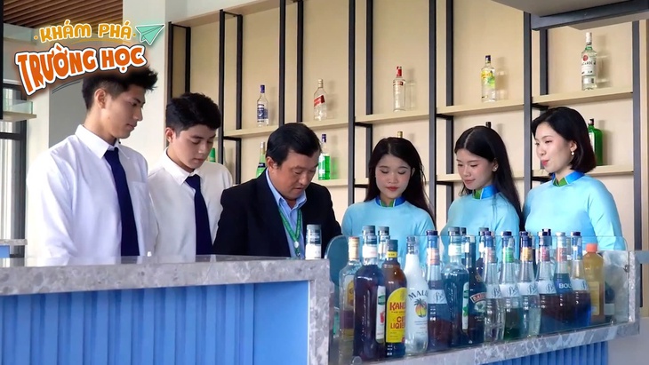 trường học - Ảnh 1.