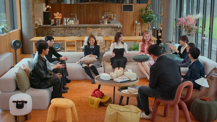 Better late than single, chuyện tình hội người ế bùng nổ toàn cầu qua Netflix - Ảnh 3.