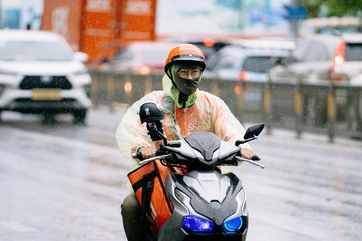 Thời tiết hôm nay 26-7: Cả nước mưa dông, Bắc Bộ đến Trung Bộ mưa to - Ảnh 1.