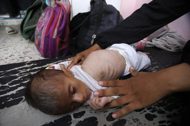 Israel cho phép thả hàng viện trợ xuống Gaza sau làn sóng chỉ trích quốc tế - Ảnh 3.