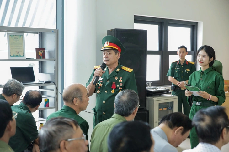 ‘Viết tiếp giấc mơ độc lập của những người ngã xuống’ - Ảnh 1. ‘Viết tiếp giấc mơ độc lập của những người ngã xuống’ - Ảnh 1.