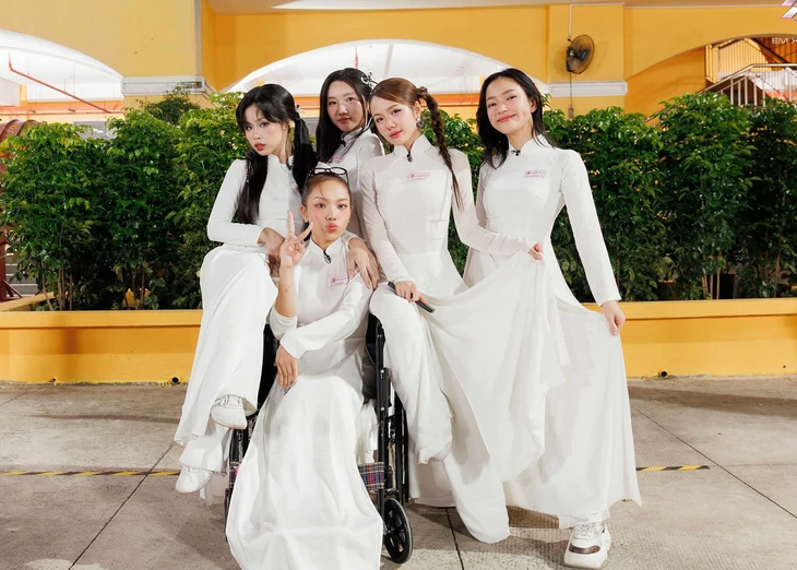 Em xinh say hi tập 9 dài 5 tiếng, lê thê với màn giới thiệu - Ảnh 4. Em xinh say hi - Ảnh 4.