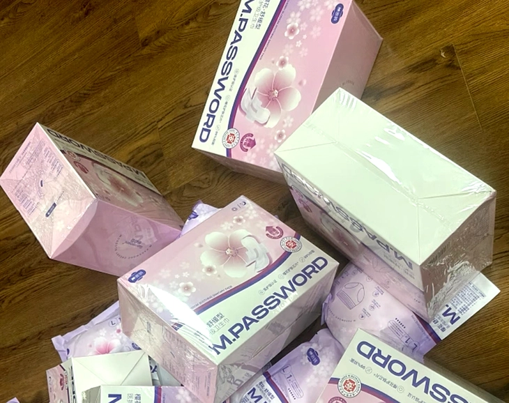 Thương hiệu băng vệ sinh của KOL Trung Quốc bị tố chứa chất gây ung thư - Ảnh 1.