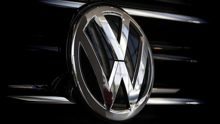 Thuế quan của Mỹ khiến Hãng Volkswagen giảm 29% lợi nhuận quý 2 - Ảnh 1.