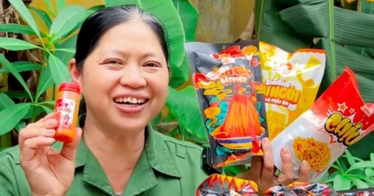 ‘Ăn Cùng Bà Tuyết’ tăng vốn gấp ba lần, hé lộ doanh thu trăm tỉ từ đồ ăn vặt online- Ảnh 1. Ăn Cùng Bà Tuyết - Ảnh 1.