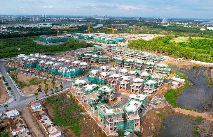 Thuế lợi nhuận bất động sản, chứng khoán: Đúng nhưng đừng gây sốc- Ảnh 1. Thuế lợi nhuận bất động sản, chứng khoán: Đúng nhưng đừng gây sốc- Ảnh 1.