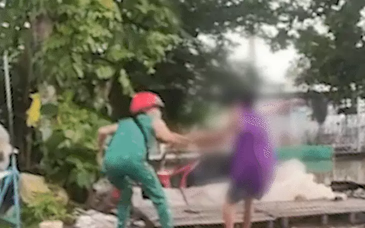 Có nên lợi dụng trẻ em để bán vé số? - Ảnh 2.