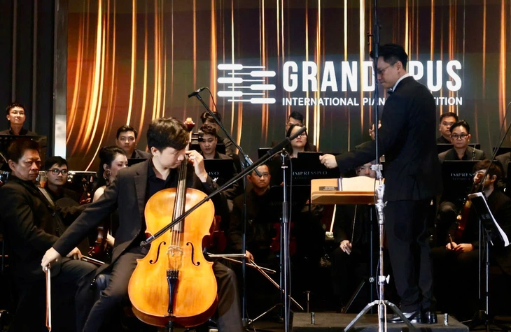 Nghệ sĩ piano Bích Trà, cello Đỗ Phúc, nhạc trưởng Trần Nhật Minh thăng hoa với nhạc cổ điển - Ảnh 2. Bích Trà - Ảnh 2.