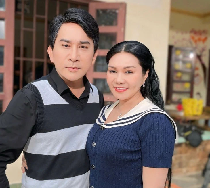 Đồng nghiệp, khán giả lo lắng khi nghe Kim Tử Long bị u não, nghệ sĩ phải cấp tốc livestream - Ảnh 3.