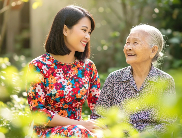 Trò chuyện với người già - Ảnh 1. người già - Ảnh 1.