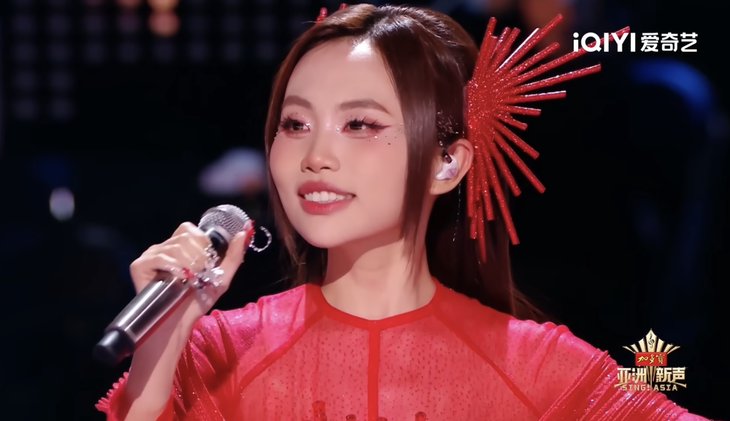 Phương Mỹ Chi hát về chuyện bó đũa: Tình đoàn kết quan trọng hơn thắng thua - Ảnh 3. Phương Mỹ Chi - Ảnh 2.